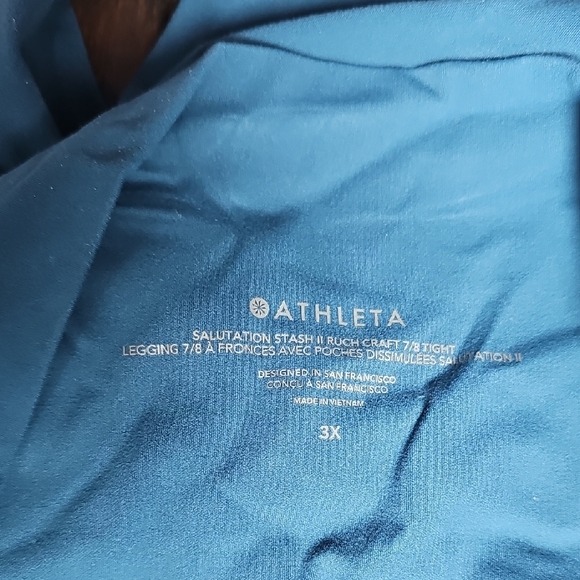 Athleta Teal Salutation Stash Ruch 7/8 Leggings - Picture 3 of 5